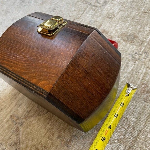 Hand Made Vintage Wooden Mini Bag with Red Handle - Picture 10 of 11